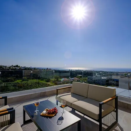 Elysian Heights Luxury By Nomads וילה פאפוס